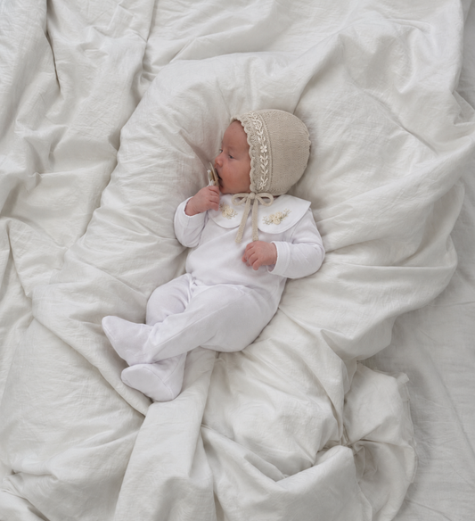 Lia's first outfit set